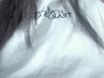 larsonmia on Chaturbate