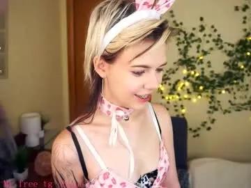 liliandaniels — GOAL: pinch nipples [94 tokens remaining] Hey there! Can you make this cute girl horny?? #cute #18 #smalltits #braces #squirt
