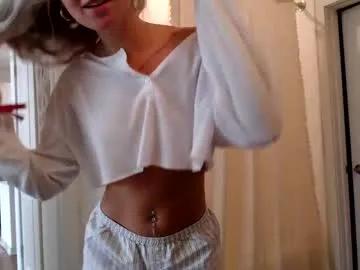 Freechat lilyyymonroee on Chaturbate