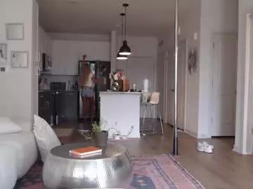 Freechat lilyyymonroee on Chaturbate