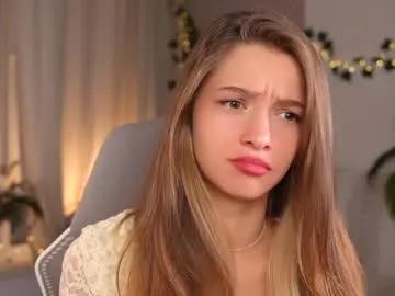 Freechat little_poetry on Chaturbate