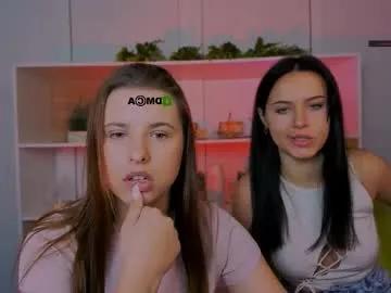 Group lola_swon on Chaturbate