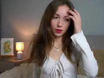 loriamarzinske on Chaturbate