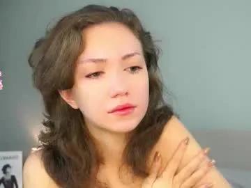 loriamarzinske on Chaturbate