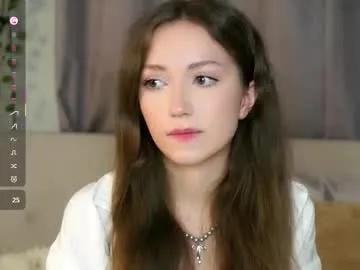 loriamarzinske on Chaturbate