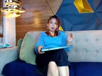 Freechat maxx_caprice on Chaturbate