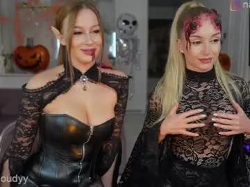 mia_cloudy on Chaturbate