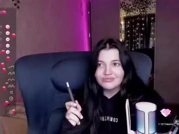 Freechat moonrenata on Chaturbate