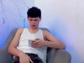 Freechat mykelcano on Chaturbate