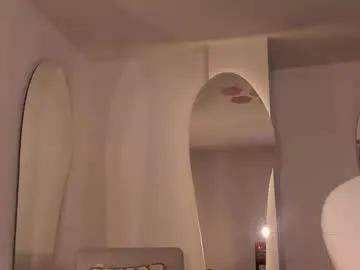 Freechat naomisainz on Chaturbate