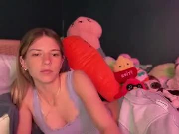 oliviahansleyy on Chaturbate