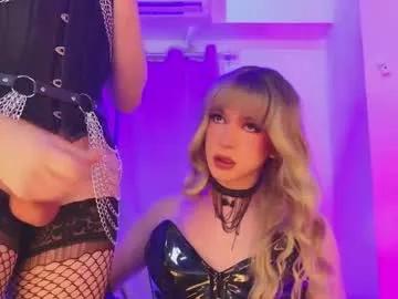 Freechat reginarose on Chaturbate