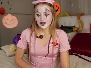 Freechat roxanelan on Chaturbate