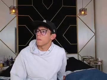 Freechat ryanpricee on Chaturbate