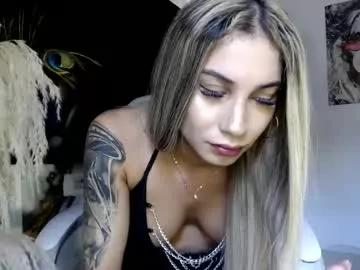 Freechat saragoddesshot on Chaturbate