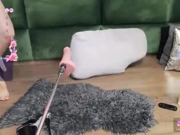 Freechat selensummer on Chaturbate