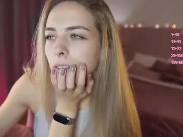 Freechat shinybarbie on Chaturbate