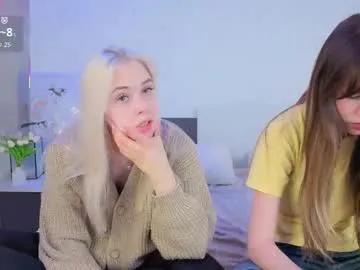 Freechat smile_with_nicole on Chaturbate