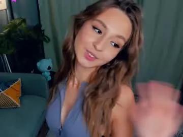 tessiekhanponaphan on Chaturbate 