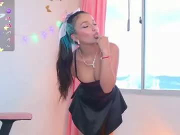 Away tianale on Chaturbate