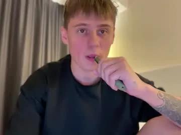 Freechat tyler_garrner on Chaturbate