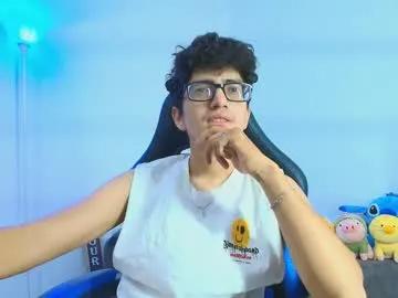 Private tylerwhiite_ on Chaturbate