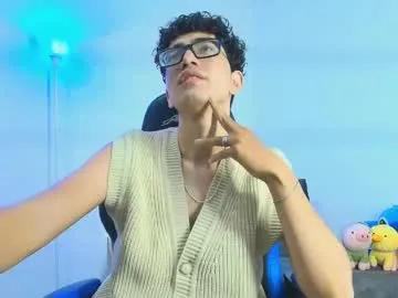 Private tylerwhiite_ on Chaturbate