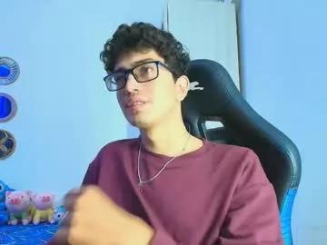 Private tylerwhiite_ on Chaturbate