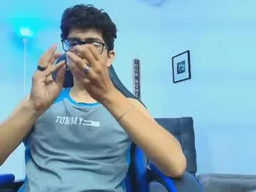 Private tylerwhiite_ on Chaturbate