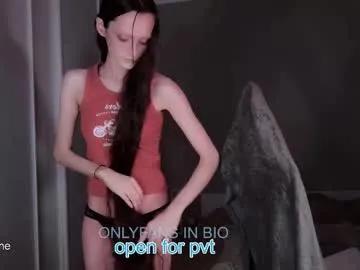 unhollymeow — take off tshirt [64 tokens left] roll the dice 69tk <3 #longhair #hairy #hairyarmpits #feets #petite