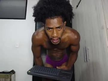 Freechat yulian_23 on Chaturbate