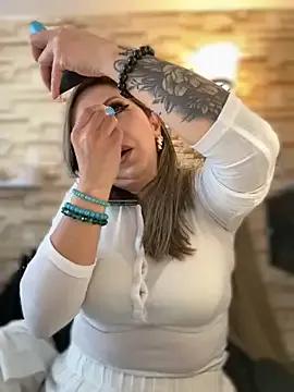 Group _Abril-Office1 on StripChat