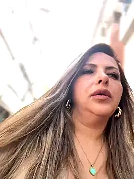 Group _Abril-Office1 on StripChat