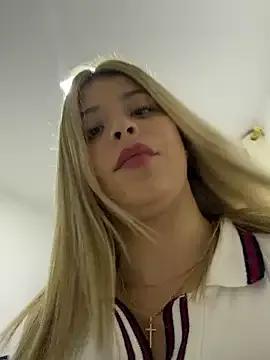 Group _Alicee_1 on StripChat