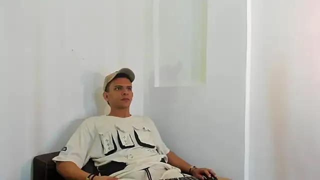 _Tarekk_ on StripChat