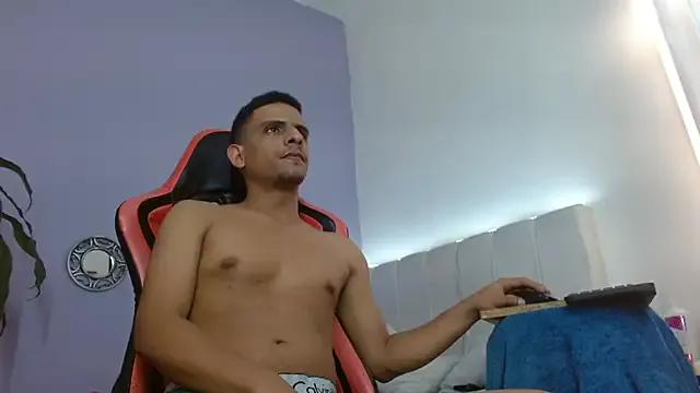 _Tarekk_ on StripChat