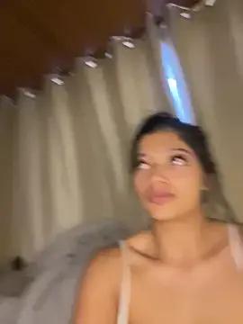 AgathaGeorgiou — Finger un my ass