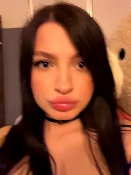 AlanaHurd on StripChat 