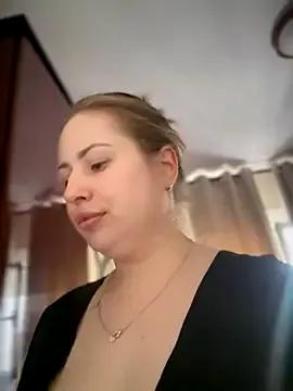 AlisaWhite on StripChat