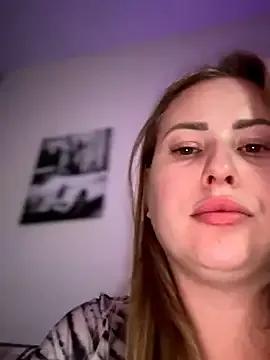 AlisaWhite on StripChat