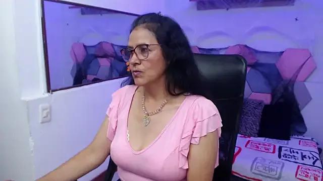 Private AmandaPeet on StripChat