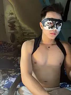 anhkiet_huang on StripChat