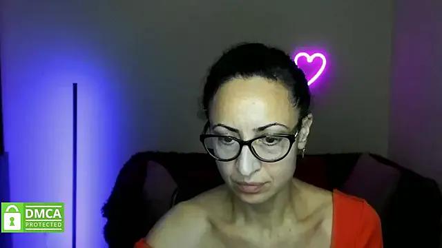 Arianasweety23 on StripChat 