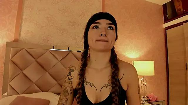 Freechat Arianavillada on StripChat