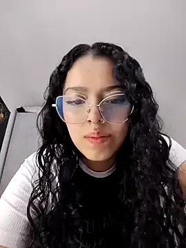 Freechat Aurora_Brownn on StripChat