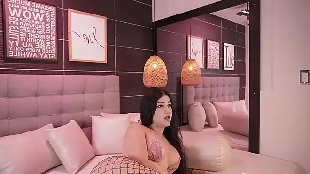 Freechat Bella_TS_ on StripChat