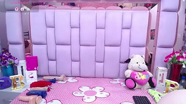 Private Belly_Rosse on StripChat