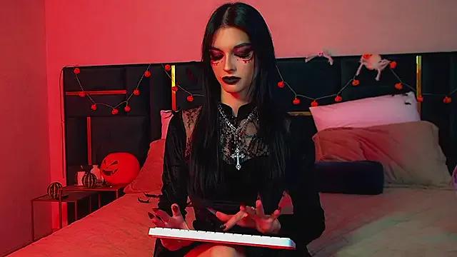 BeverlyMost on StripChat 