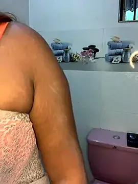 blackrose02 on StripChat