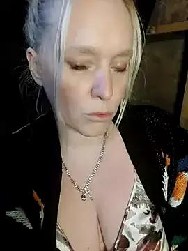 Private Bouncy-Bella28X on StripChat